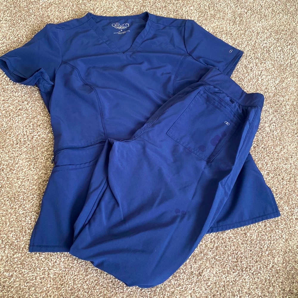 Allura by Cherokee uniform Navy scrubs set.
